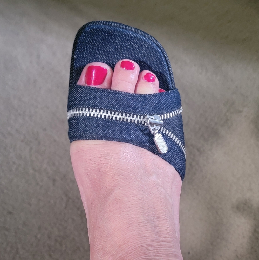 NWOT Sexy Denim 3" Heels